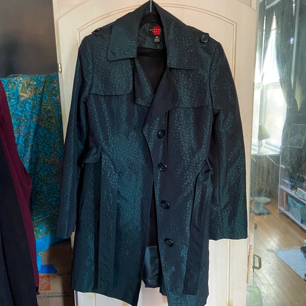Gallery brand forest green trench coat